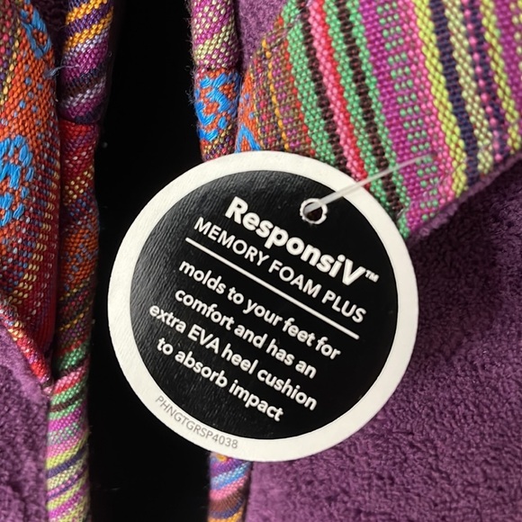 Isotoner Slippers - Picture 7 of 7